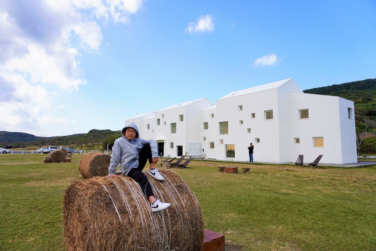 ▌墾丁住宿|南國邊境那棟純白小屋「日日旅海」,草地、海浪、星空,最讓人怦然心動的旅程! ▌ - 第6張圖