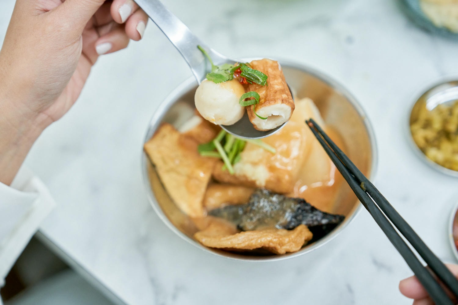 ▌新北美食|三重在地人氣夯店「二木牛肉麵」,原型食材熬煮,紮實平價的美味,連日本雜誌都來專訪! ▌ - 第15張圖