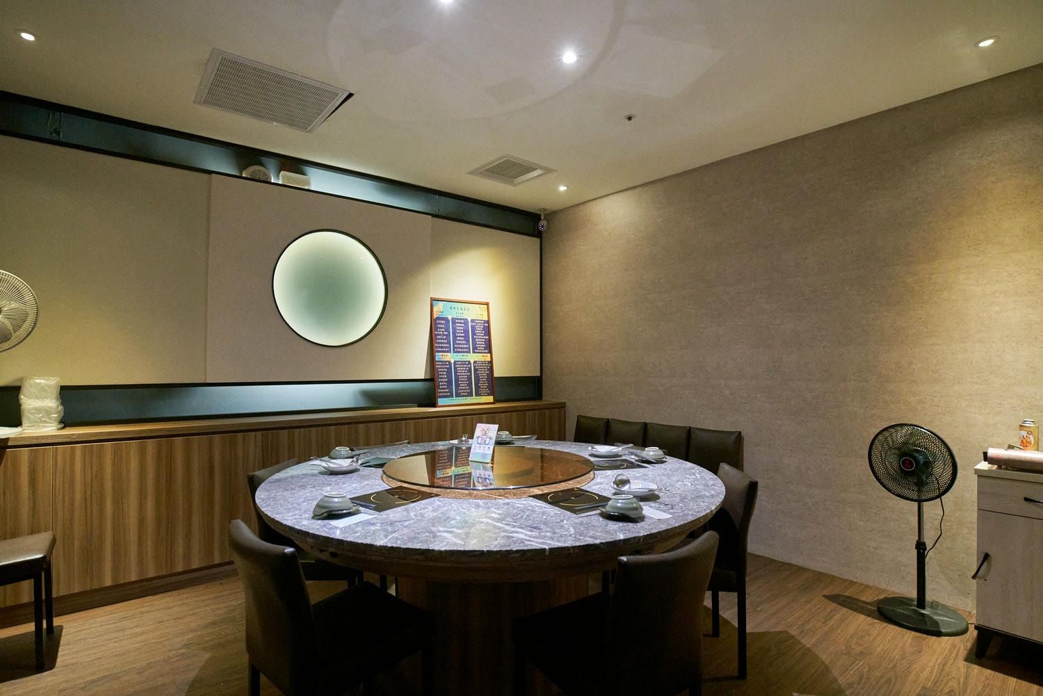 ▌台北美食|台北市隱藏版美食就在「土狗樂市」togo複合式餐飲!親民價格嚐鮮龍膽石斑、A5和牛! ▌ - 第50張圖