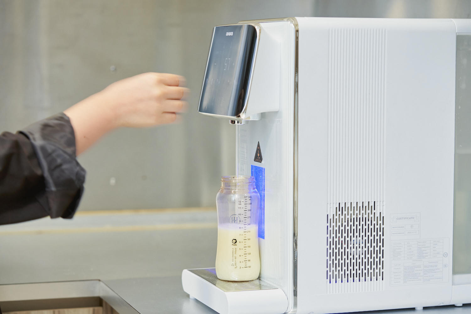 ▌質感生活|隨插即用瞬熱飲水機NO.1—日本「AIWA 愛華」冰火魔法師AW-RO60淨水機!▌ - 第13張圖