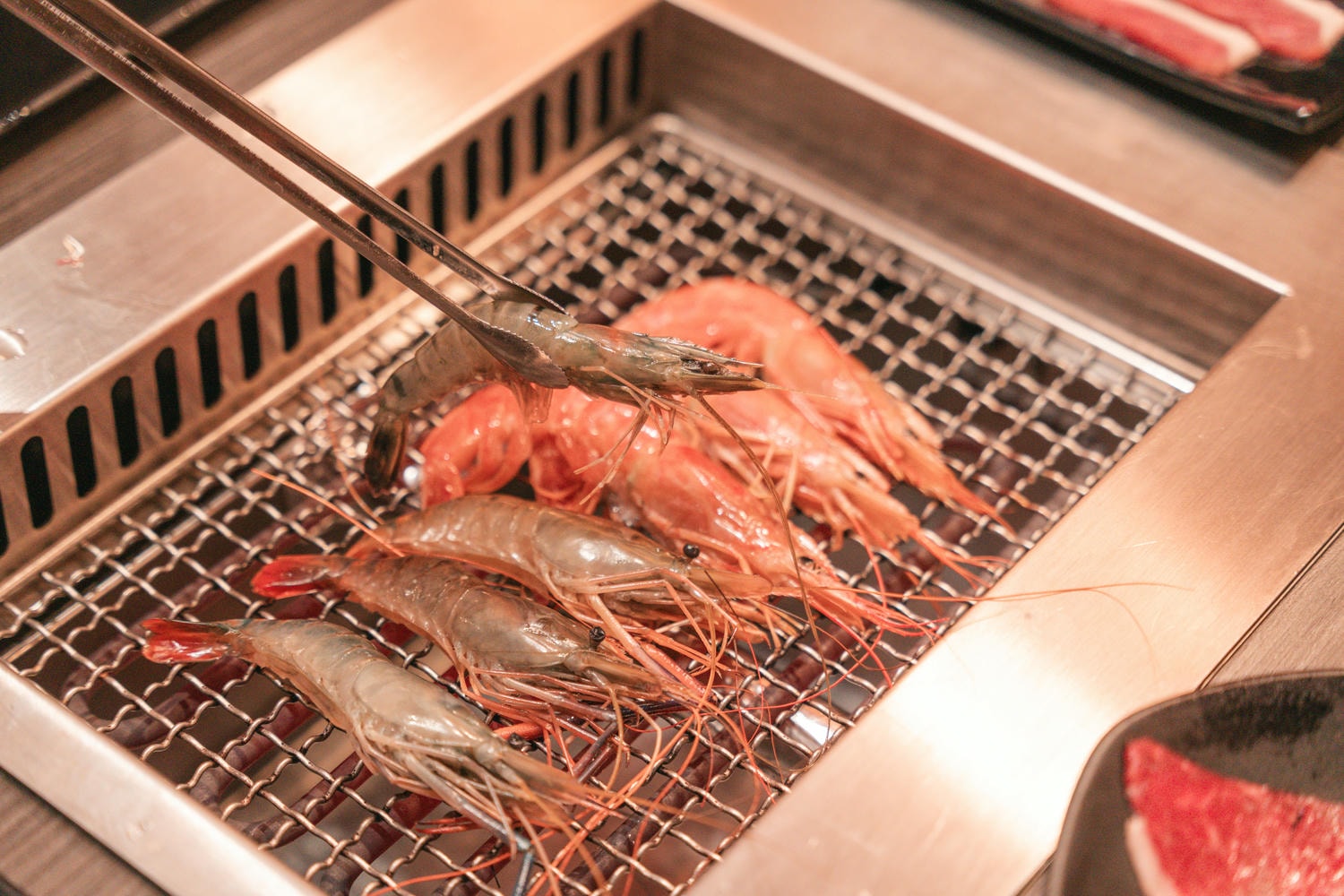 ▌台南美食|全新日式氛圍裝潢「一燒十味昭和園台南安平店」,快來實現A5和牛、波士頓龍蝦吃到飽自由! ▌ - 第20張圖