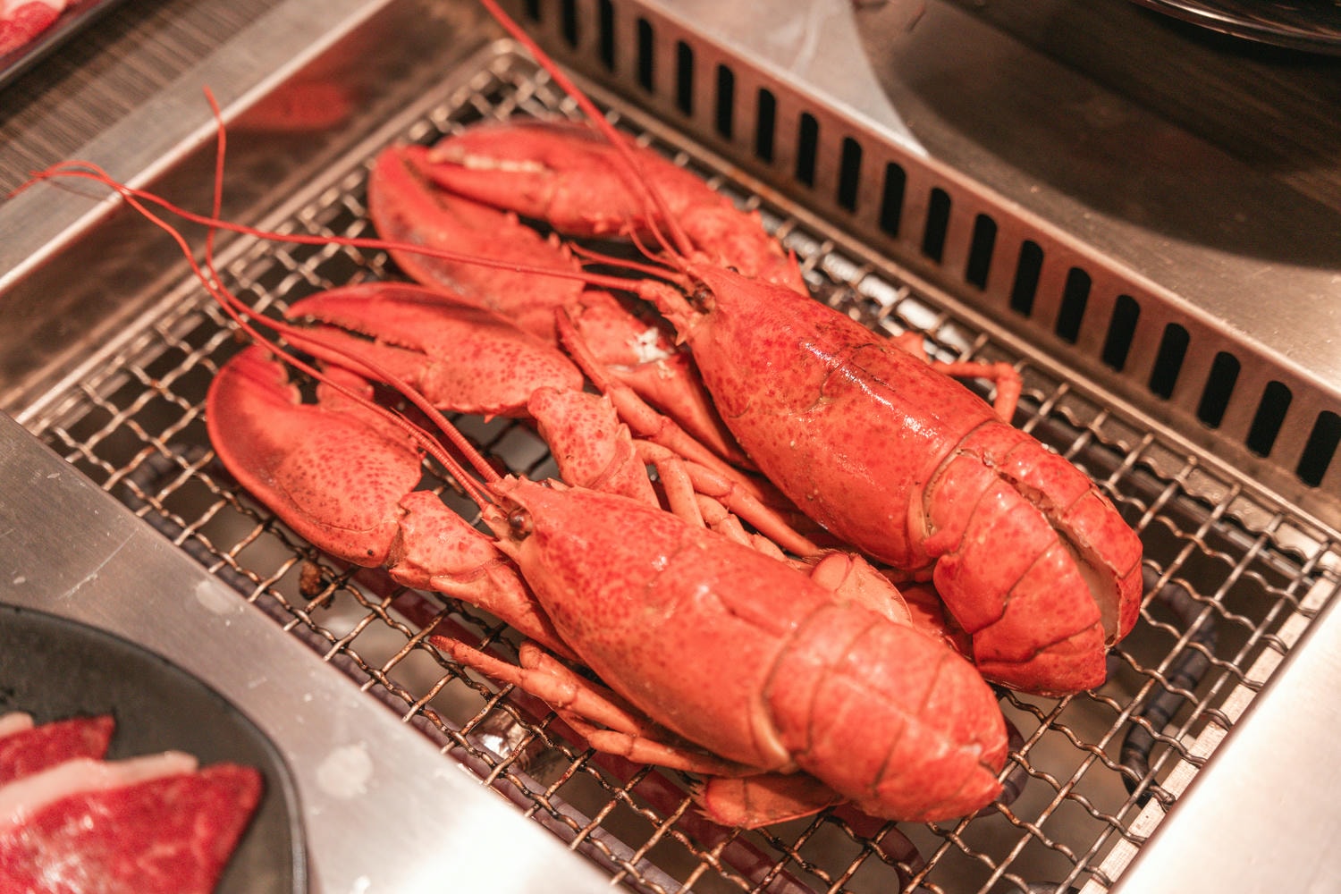 ▌台南美食|全新日式氛圍裝潢「一燒十味昭和園台南安平店」,快來實現A5和牛、波士頓龍蝦吃到飽自由! ▌ - 第14張圖