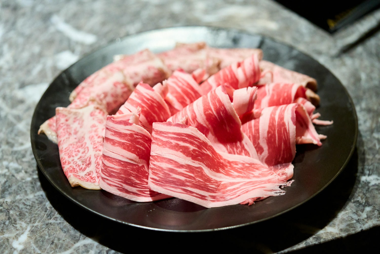 ▌台北美食|隱身巷弄浮誇爆量海鮮鍋就在「土狗樂市」,還能吃到快炒、丼飯! ▌ - 第14張圖
