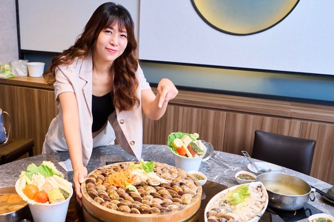 ▌台北美食|隱身巷弄浮誇爆量海鮮鍋就在「土狗樂市」,還能吃到快炒、丼飯! ▌ - 第3張圖
