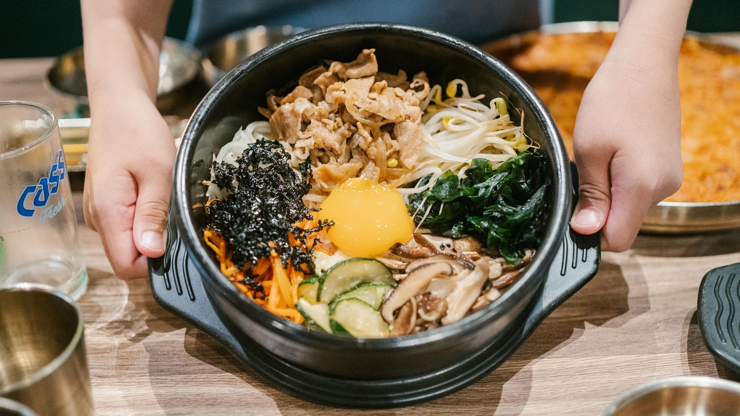 ▌高雄美食|韓國烤肉還可以這樣吃?「水刺床韓式烤肉」神還原韓式料理、手作韓式小菜無限供應! ▌ - 第18張圖