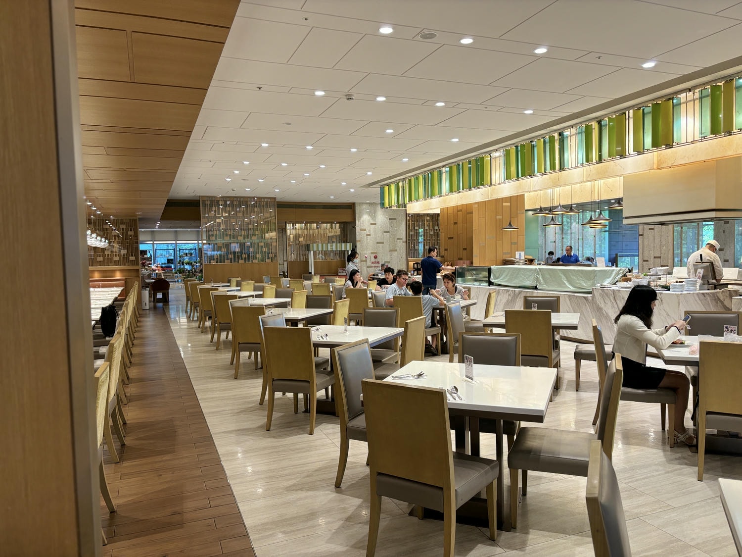 ▌台北住宿|最容易遇到韓星的「台北六福萬怡酒店」,四鐵共構,隨時出發隨時go! ▌ - 第29張圖