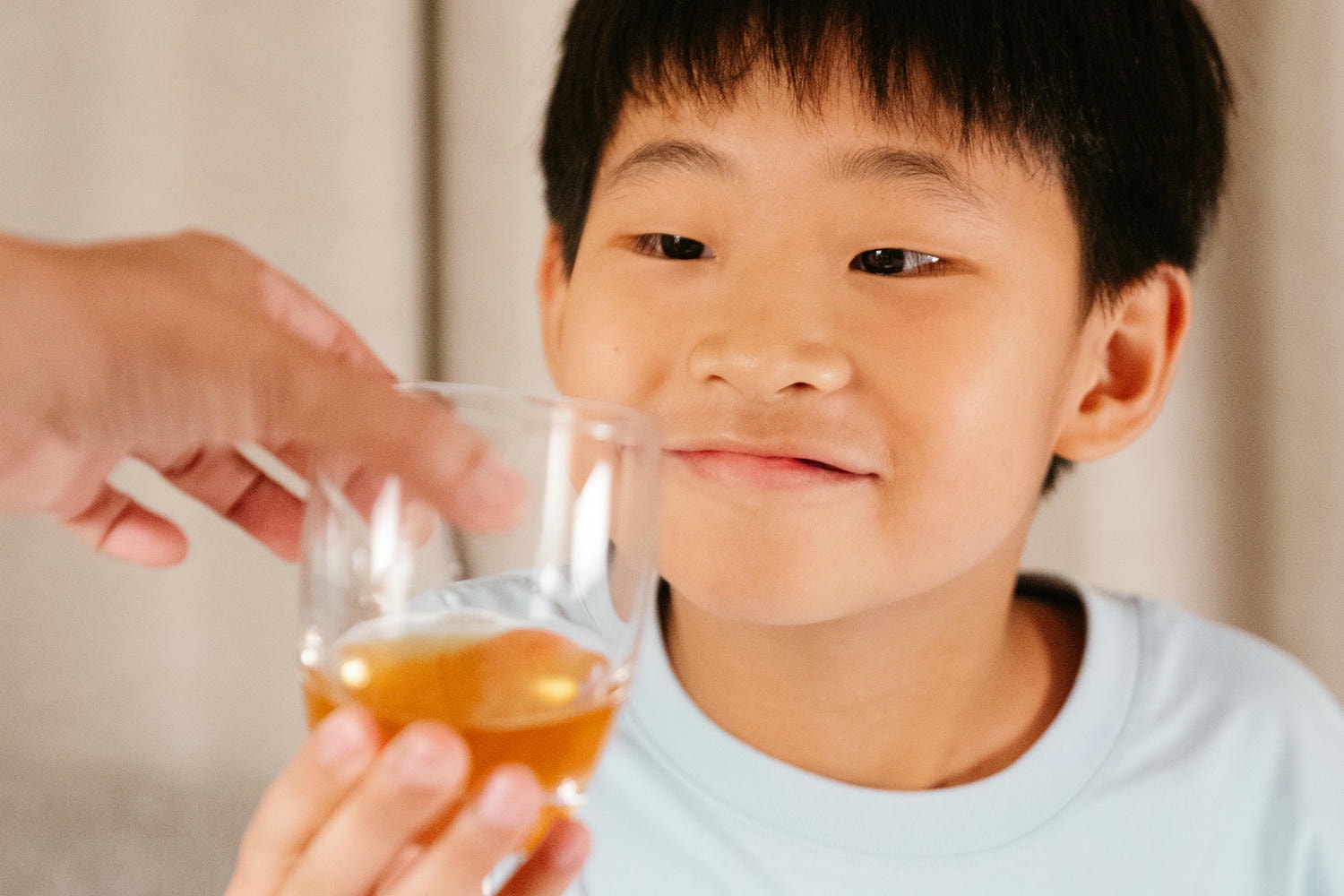 ▌健康話題|怎會那麼順口好喝?「芳茲日月養生滴雞精」口口盡是純粹的香濃!絕對是自用滿意,送禮得宜! ▌ - 第5張圖
