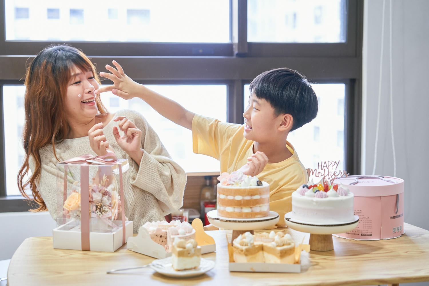 ▌2025母親節蛋糕推薦|用限量永生花+「艾立蛋糕」絕美限定蛋糕,表達對阿母滿滿的愛!▌ - 第18張圖