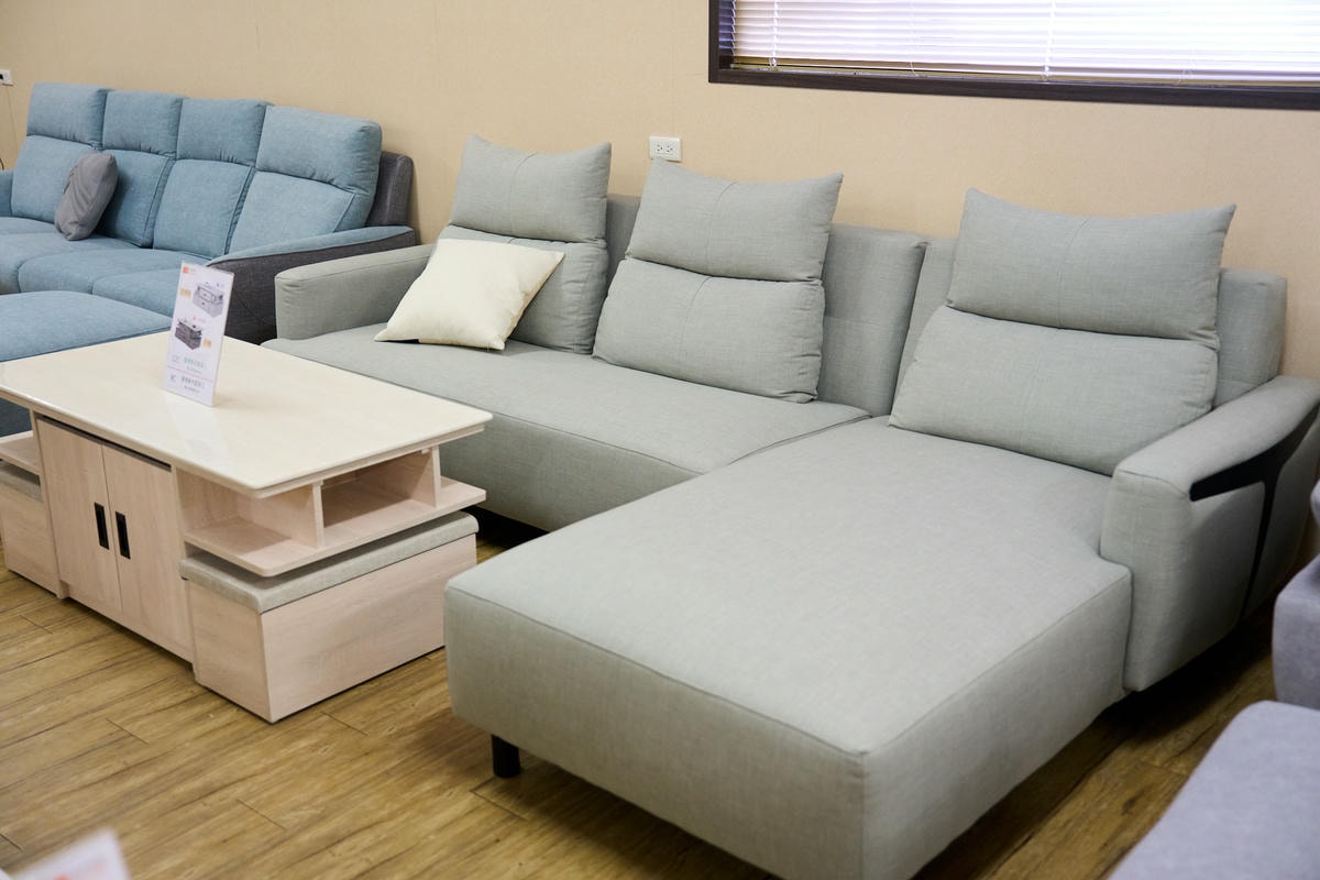 ▌居家家具|小宅傢俱好難挑?自產自銷「伍崧家具」從實木家具、沙發到系統櫃通通有,讓夢想小宅觸手可及!▌ - 第16張圖