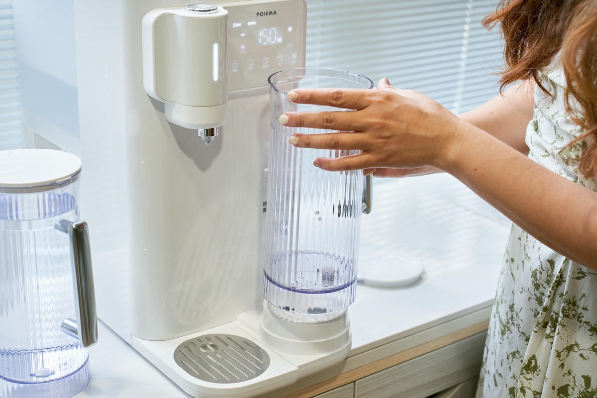  ▌質感生活｜速冷瞬熱、冰溫熱一次到位！POIEMA—「DrinkUP Pro 冰溫熱 RO 淨水器」材質全面大升級！5L超大水箱+雙1.5L閃壺，抗菌耐用、喝水免等、免安裝，超省電高效能飲水機推薦！▌