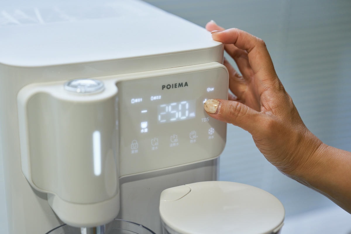  ▌質感生活｜速冷瞬熱、冰溫熱一次到位！POIEMA—「DrinkUP Pro 冰溫熱 RO 淨水器」材質全面大升級！5L超大水箱+雙1.5L閃壺，抗菌耐用、喝水免等、免安裝，超省電高效能飲水機推薦！▌