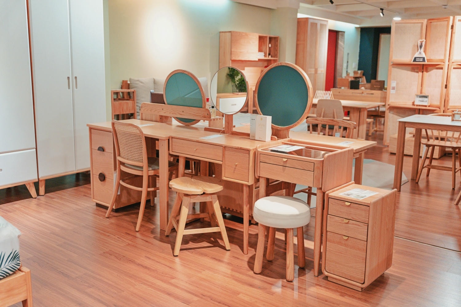 ▌居家家具|從空間美學到價位都滿意的「橙家居・家具」,電動沙發、實木家具推薦 ▌ - 第30張圖
