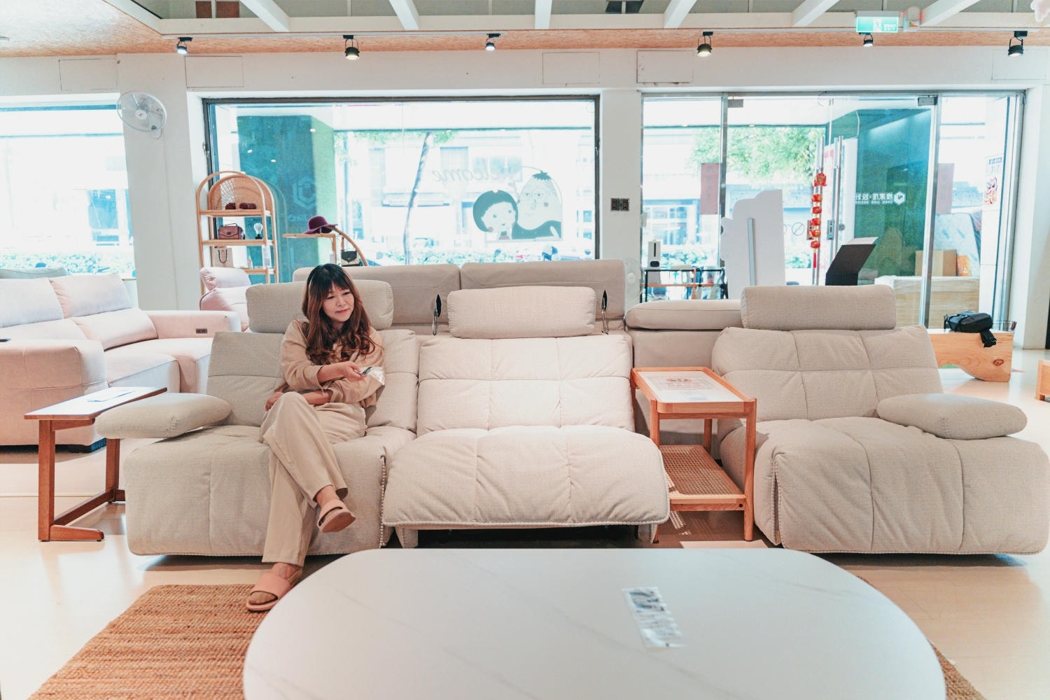 ▌居家家具|從空間美學到價位都滿意的「橙家居・家具」,電動沙發、實木家具推薦 ▌ - 第9張圖