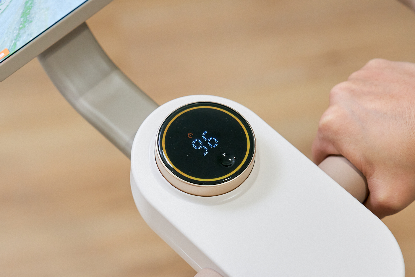 ▌質感生活|我的「PHILIPS 飛利浦智發電訓練車」—小金鹿,想運動不必掙扎不必趕路,小宅也能打造健身空間!超酷 ▌ - 第12張圖