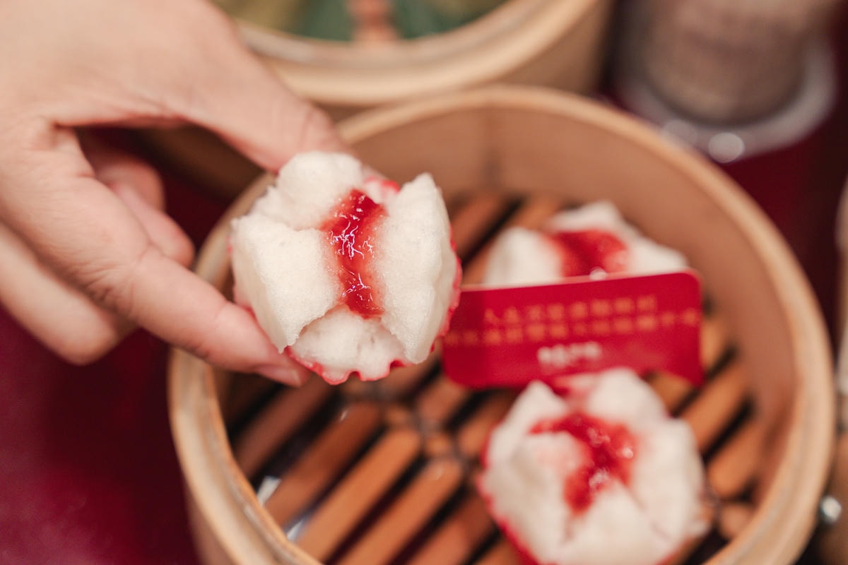 ▌台中美食|網美風 × 在地小吃的「有春茶館」,玩轉台中泡沫紅茶文化,獨家創意手調飲、古早味蜜糖粳粽冰,這裡都能找到! ▌ - 第16張圖