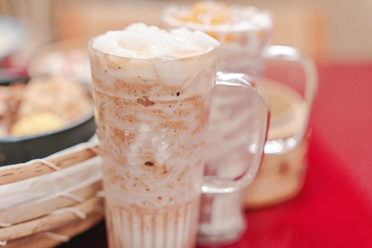 ▌台中美食|網美風 × 在地小吃的「有春茶館」,玩轉台中泡沫紅茶文化,獨家創意手調飲、古早味蜜糖粳粽冰,這裡都能找到! ▌ - 第27張圖