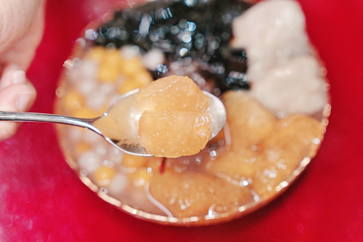 ▌台中美食|網美風 × 在地小吃的「有春茶館」,玩轉台中泡沫紅茶文化,獨家創意手調飲、古早味蜜糖粳粽冰,這裡都能找到! ▌ - 第20張圖