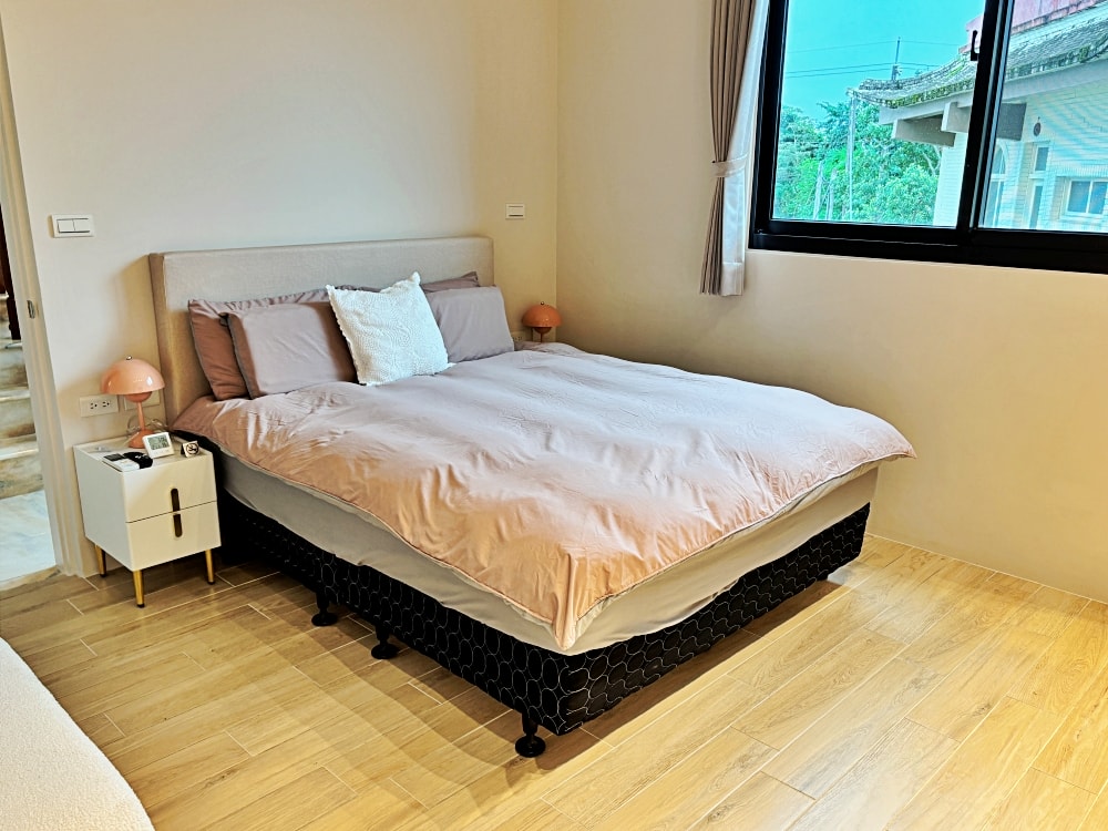 ▌宜蘭住宿|像回家一樣的「Lucid Dream清醒夢」,KTV/電動麻將桌/電梯/開放式廚房!北歐度假宅,輕旅行剛剛好 ▌ - 第16張圖 ▌宜蘭住宿|像回家一樣的「Lucid Dream清醒夢」,KTV/電動麻將桌/電梯/開放式廚房!北歐度假宅,輕旅行剛剛好 ▌