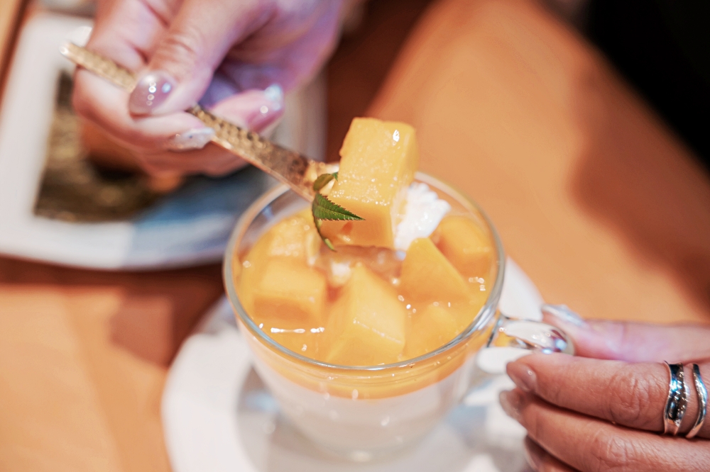 ▌台中美食|芒果控注意!「嵐山熟成牛かつ專売」芒果夏日甜點企劃限量開跑! ▌ - 第6張圖 ▌台中美食|芒果控注意!「嵐山熟成牛かつ專売」芒果夏日甜點企劃限量開跑! ▌
