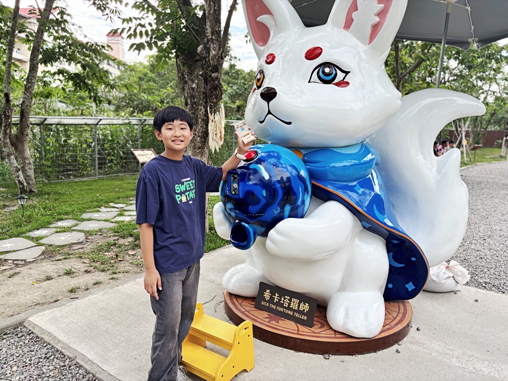 ▌高雄旅遊｜全台唯一近距離就在「野森動物學校」！近距離接觸狐狸、老鷹、狐獴，給孩子最棒的一堂自然課 ▌
