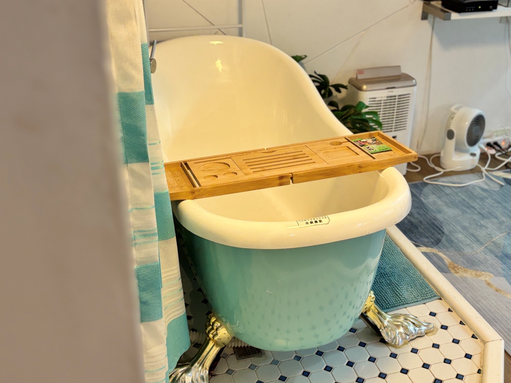 ▌墾丁住宿｜私人泳池、KTV跟電動麻將桌以外還離市區好近的「海角42號一館 Villa」，墾丁包棟推薦 ▌